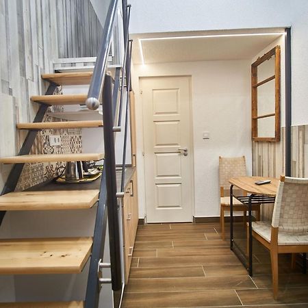 Km33 Apartments - Budapest - Hostaid Экстерьер фото
