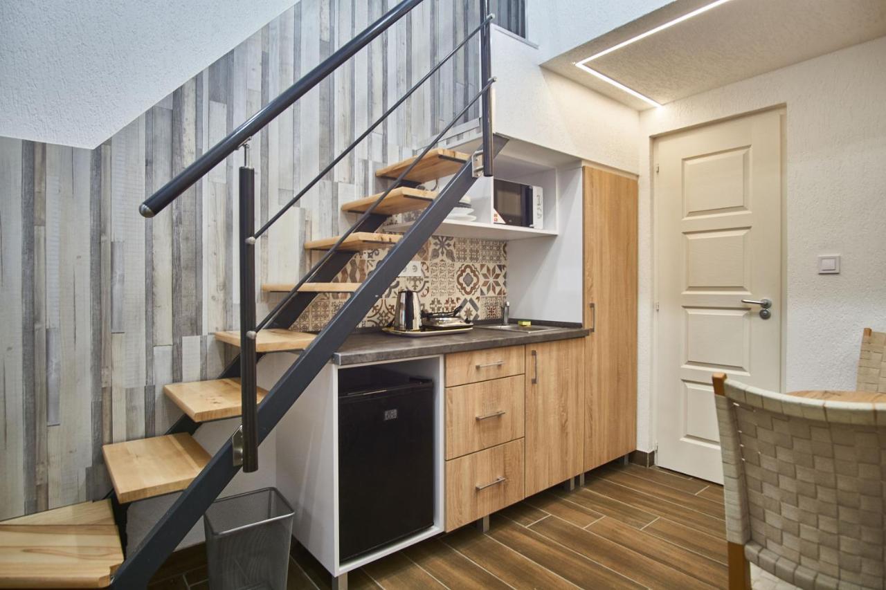 Km33 Apartments - Budapest - Hostaid Экстерьер фото